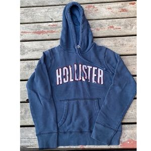 Hollister hoodie- med small/ womens medium